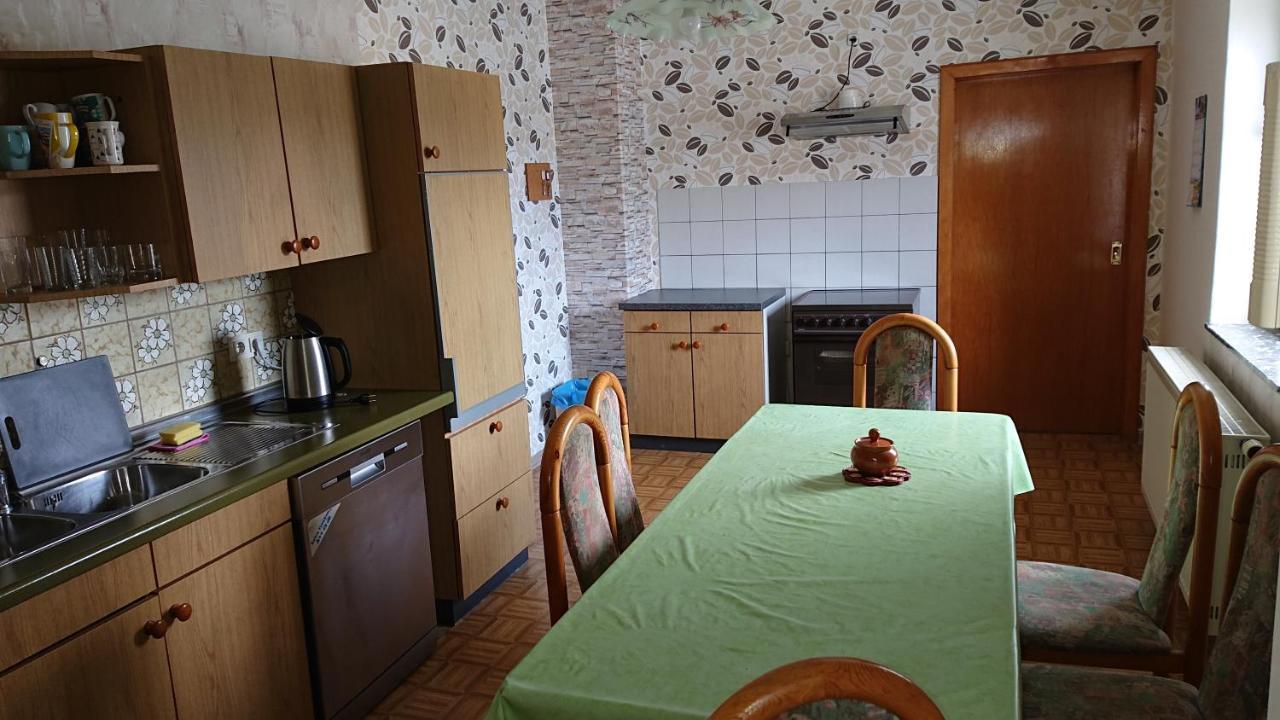Ferienwohnung Linde - Marburg Biedenkopf Mit 5 Zimmer Und Balkon Frechenhausen Экстерьер фото